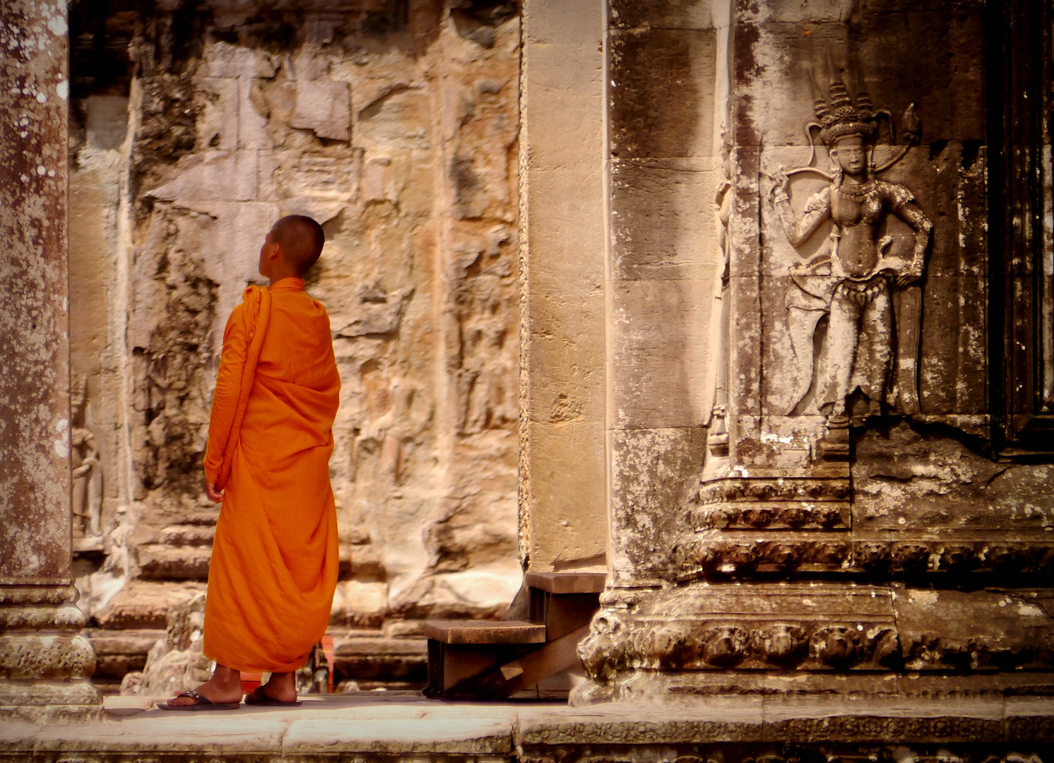 Junger Mönch in Angkor Wat