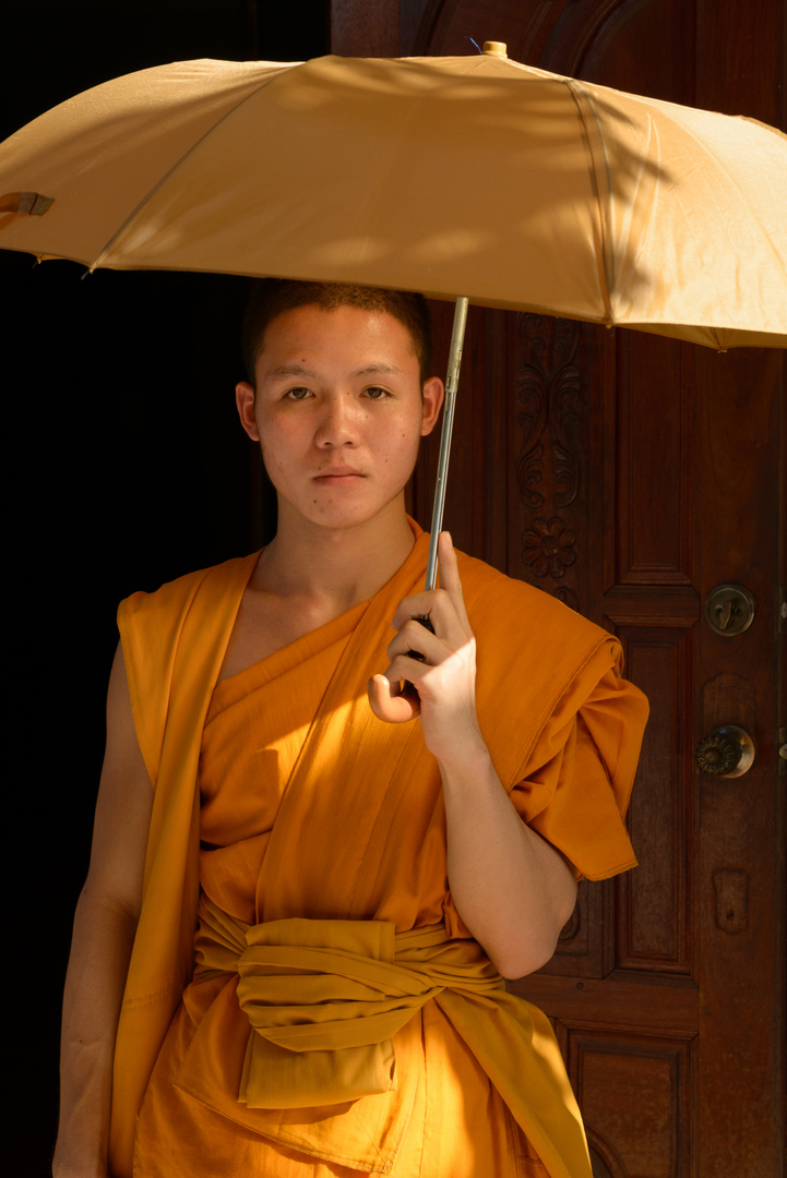 Junger Mönch - Tempel in Vientiane