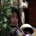 junges Mädchen auf dem Markt von Solola, Guatemala