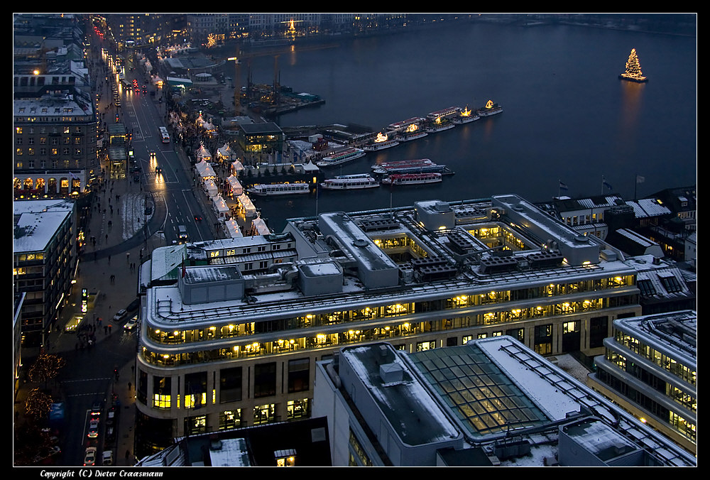 Jungfernstieg, Binnenalster und Europa Passage - Hamburg, view from the Petri church