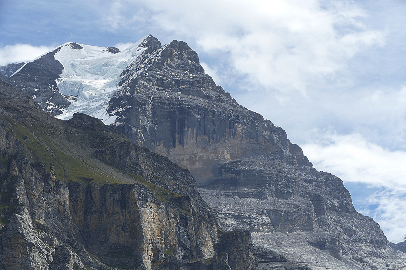 Jungfrau 4168m und Schwarzmönch