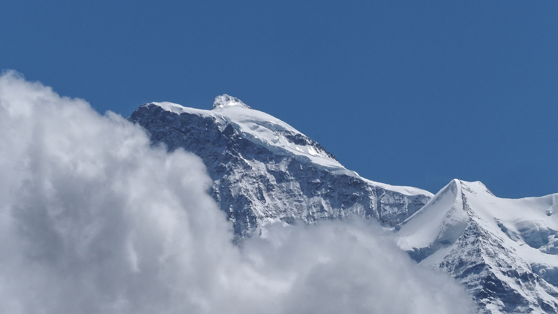 Jungfrau Detail Gletscherabbruch