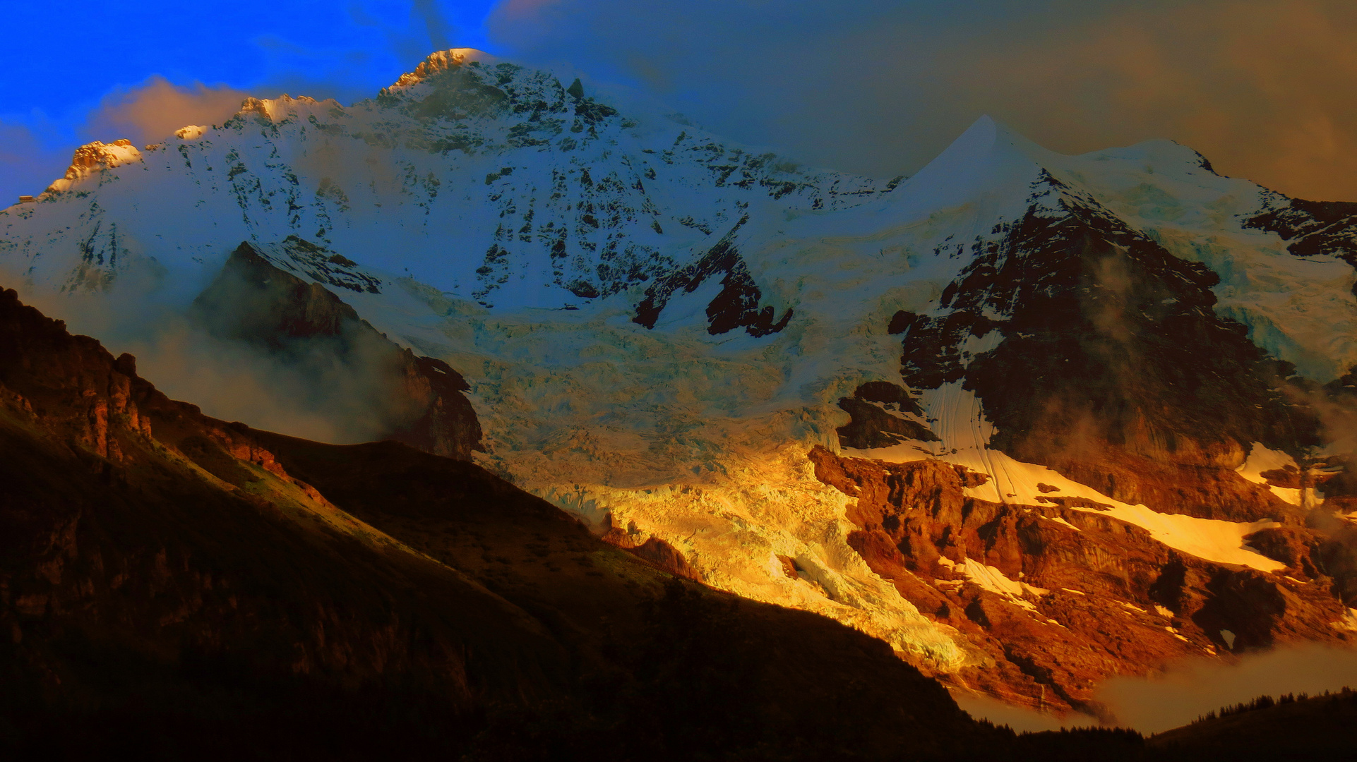 Jungfrau in Abendstimmung