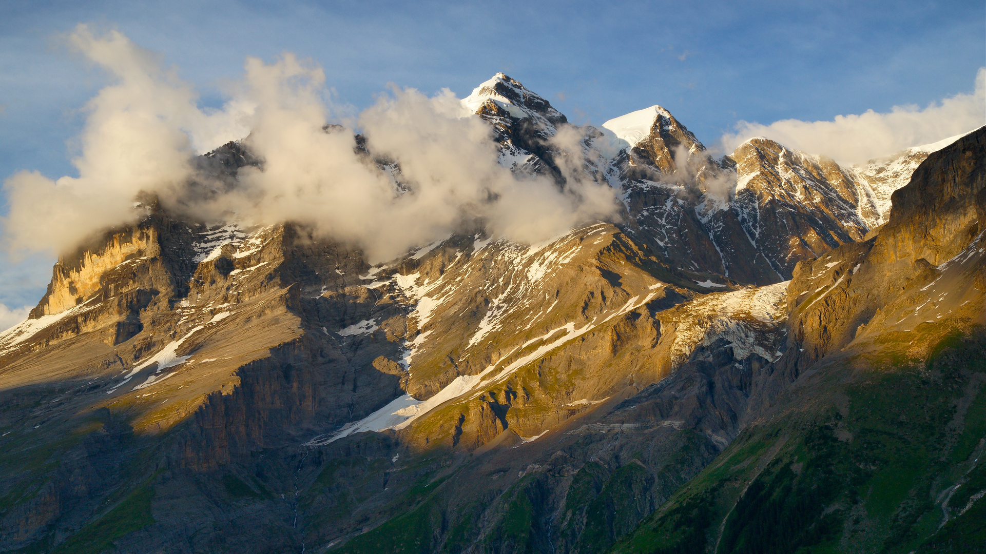 Jungfrau, verhüllt