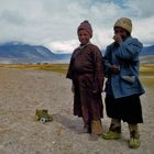 Jungs und ihr Spielzeug in Zanskar