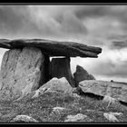 Jungsteinzeit Poulnabrone Dolmen, der Burren, Kilcorney, County Clare, Irland