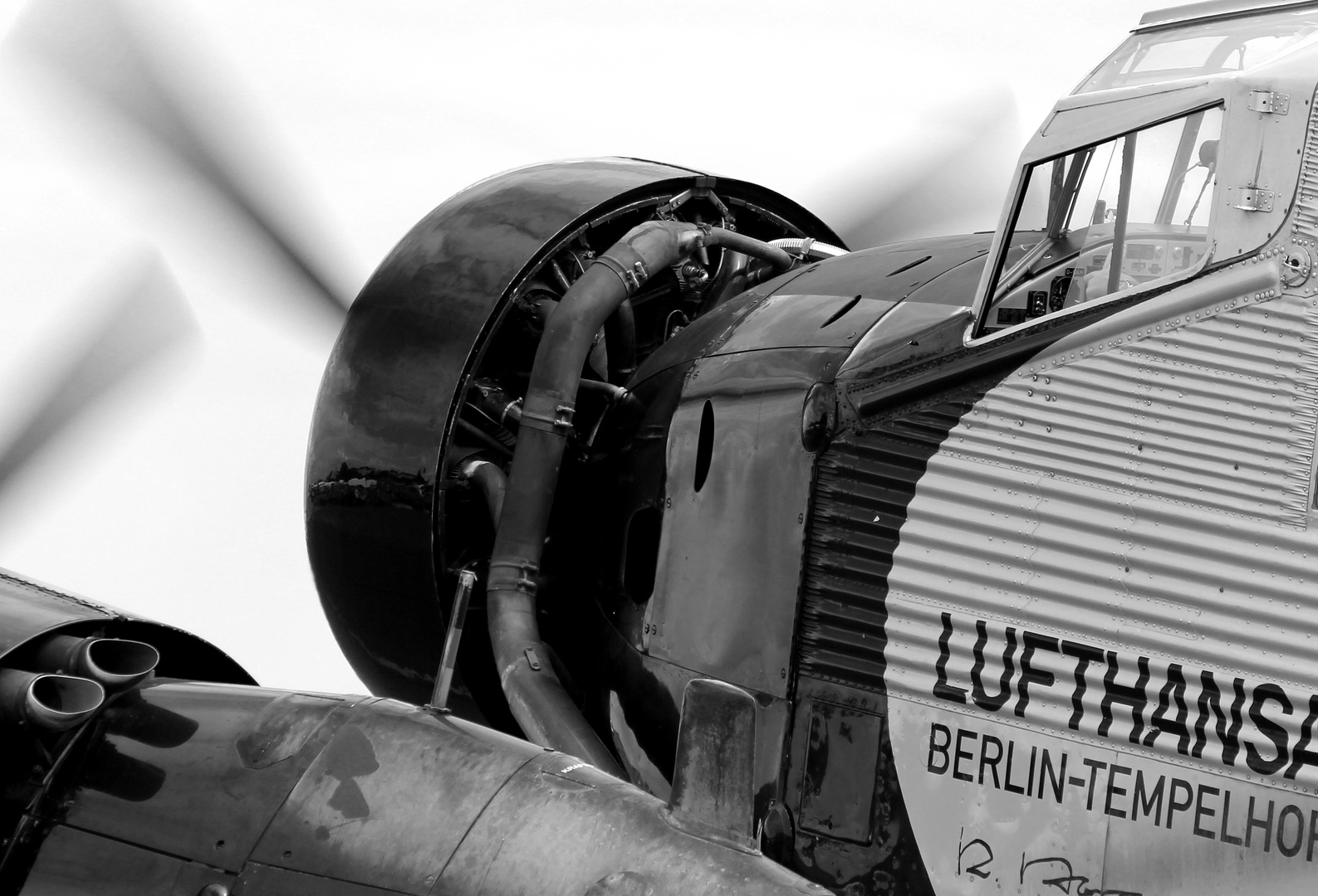 Junkers Ju52 D-AQUI Duxford 2011