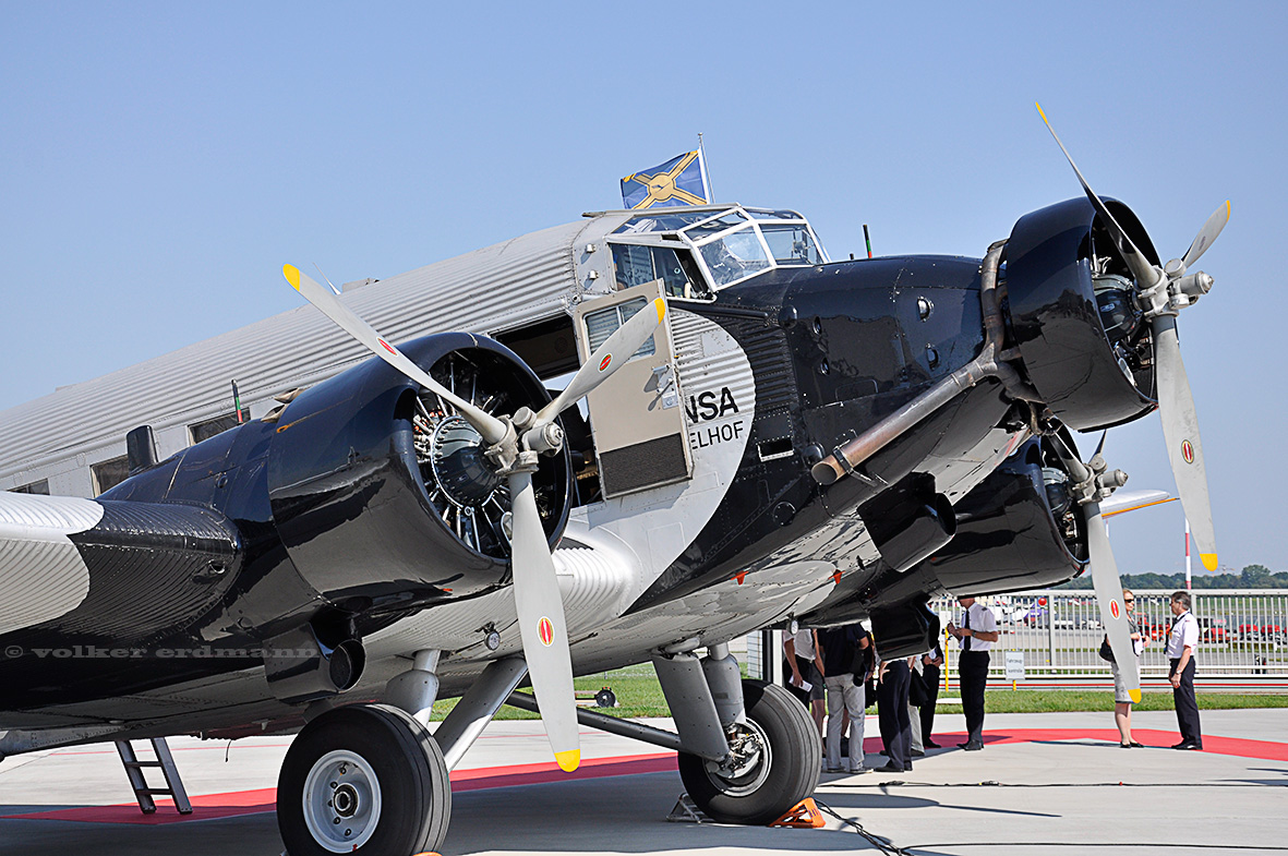 Junkers Tante Ju 52