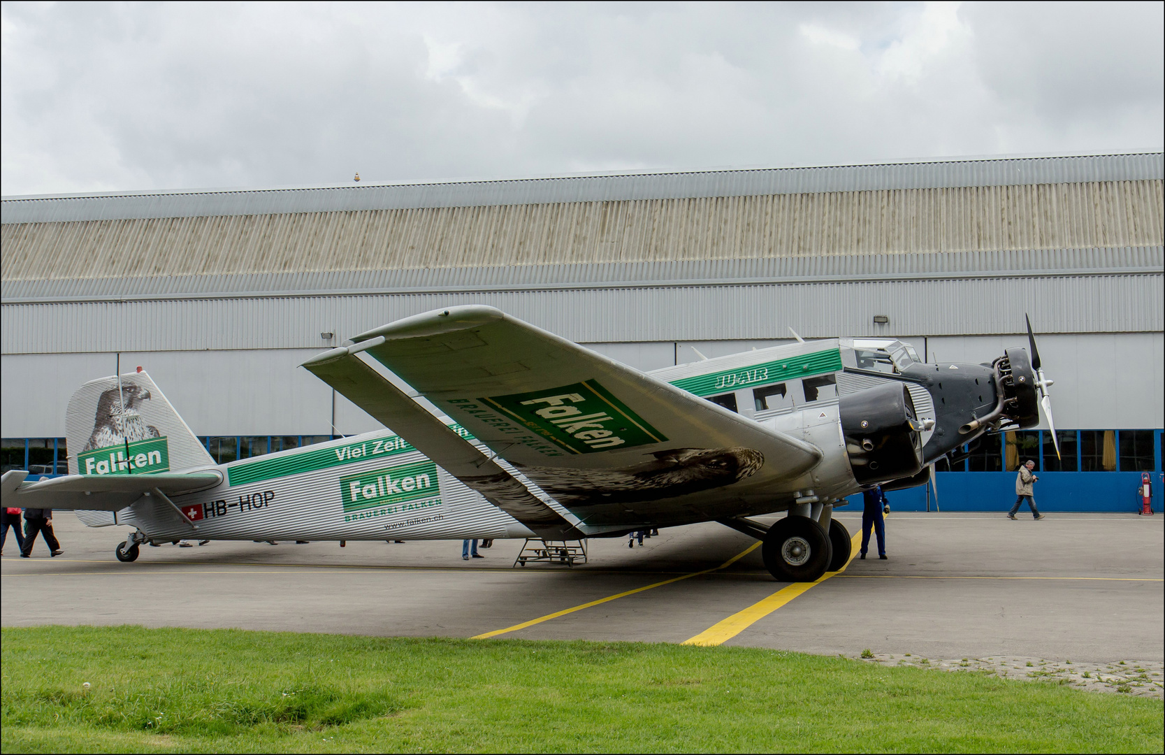 Junkers- Tante JU-52