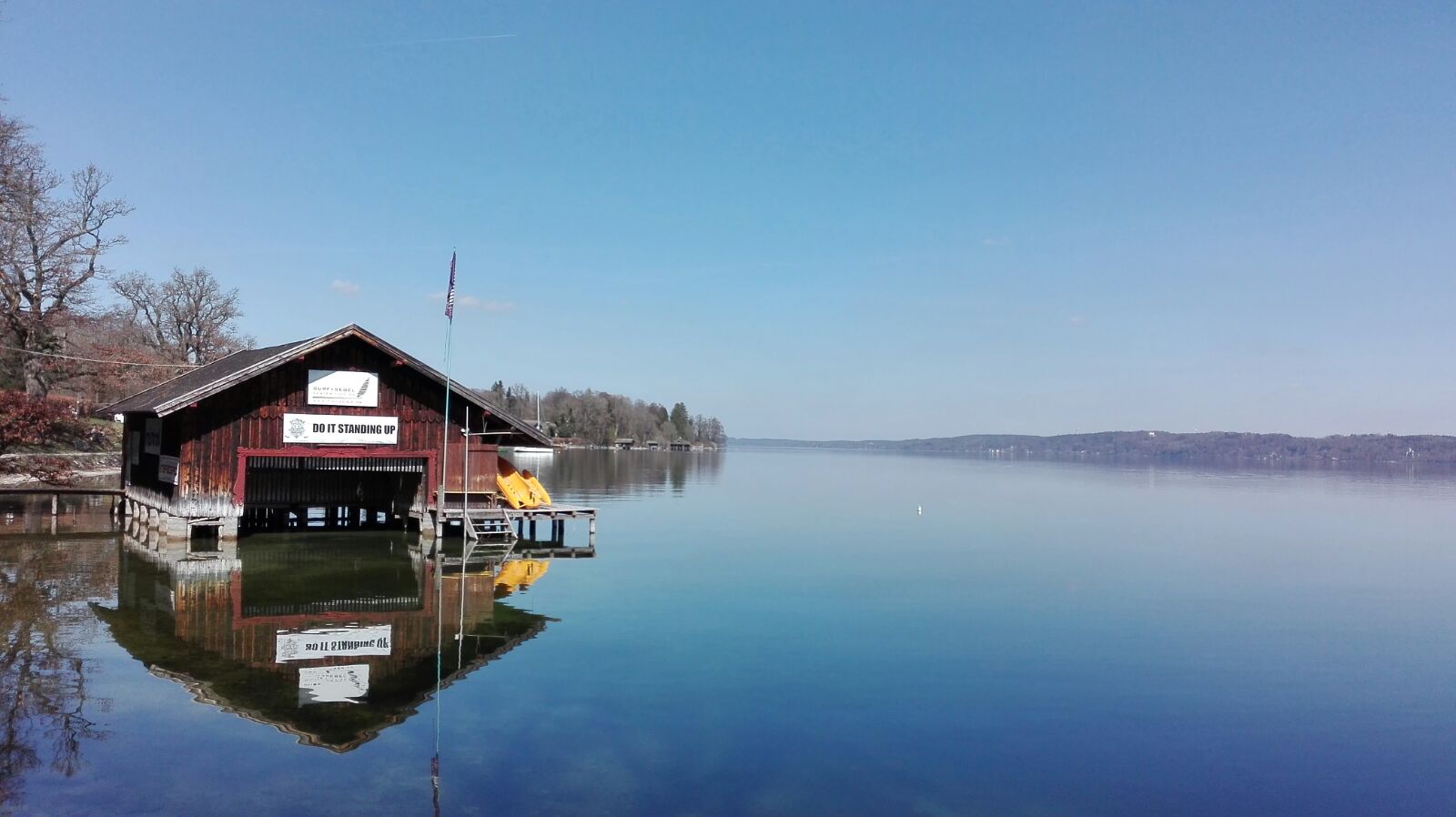 just a morning at the lake site