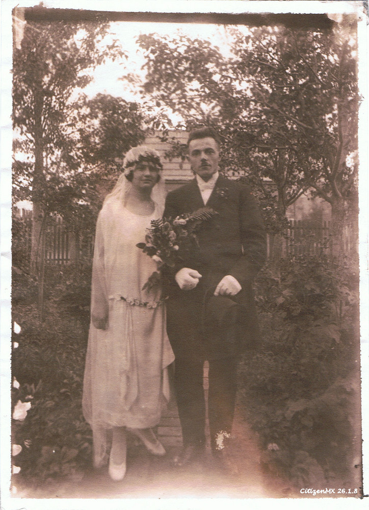 Just married 1918! 2.Versuch