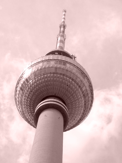 Just monumental (Berlin-Sepia-Projekt - Pic. 001)