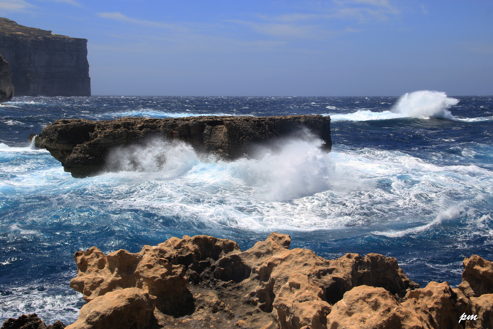 juste à coté de Azure window