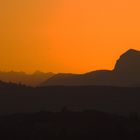 Juste avant le lever du Soleil, vue sur les Alpes vaudoises depuis Chambésy.