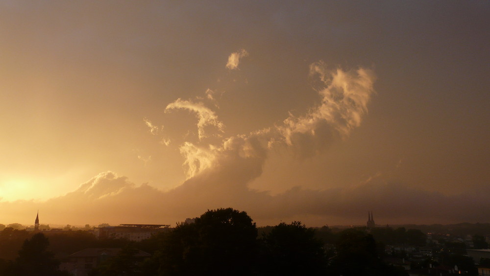 Juste avant l'orage...