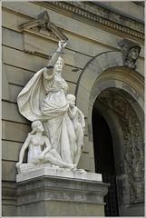 Justitia ......