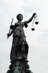 Justitia (2)