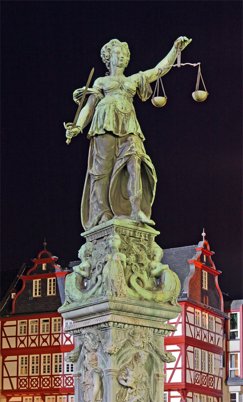 Justitia @ Night