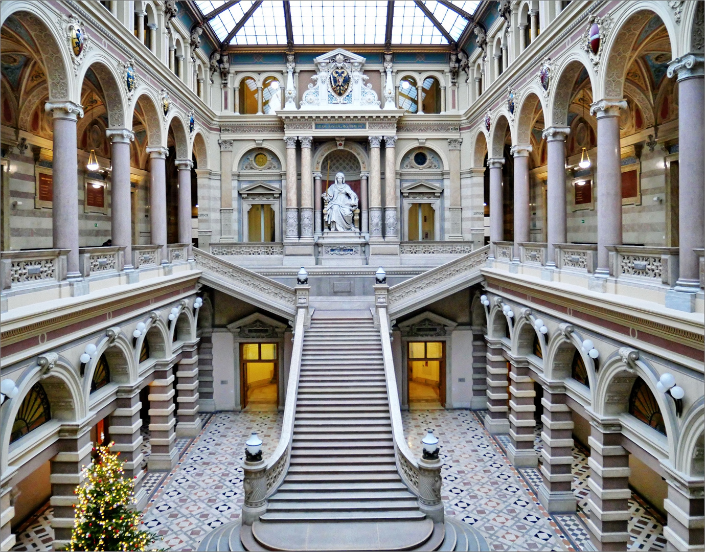 justizpalast Foto & Bild architektur, profanbauten, fotos Bilder auf