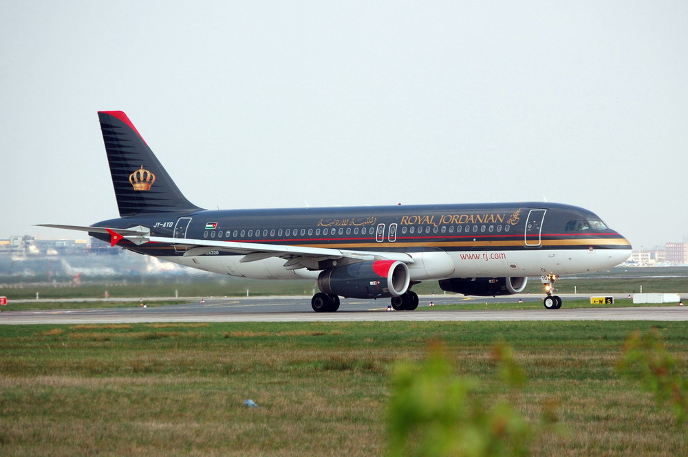 JY-AYD / Royal Jordanian Airline / Airbus A320-232