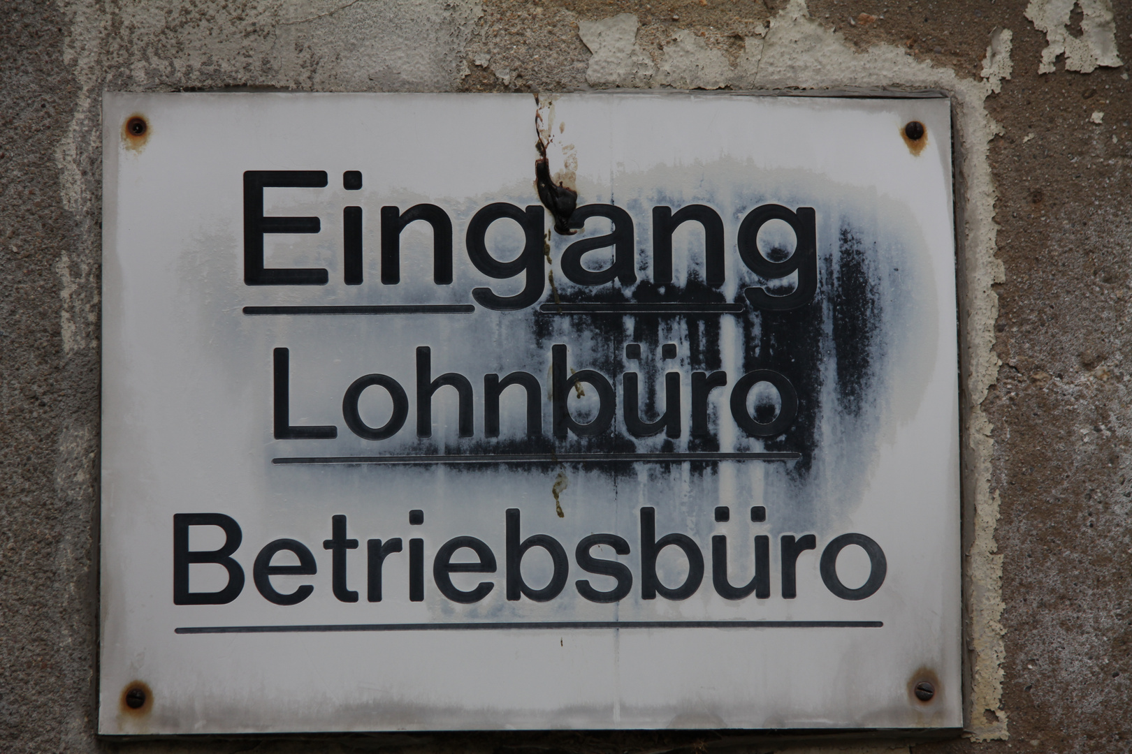 K-Eingang zum Lohnbüro