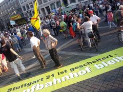 K21 Mi30.09.15 Stgt  / Montagsdemo Aug15 mit Link zu Videofilm