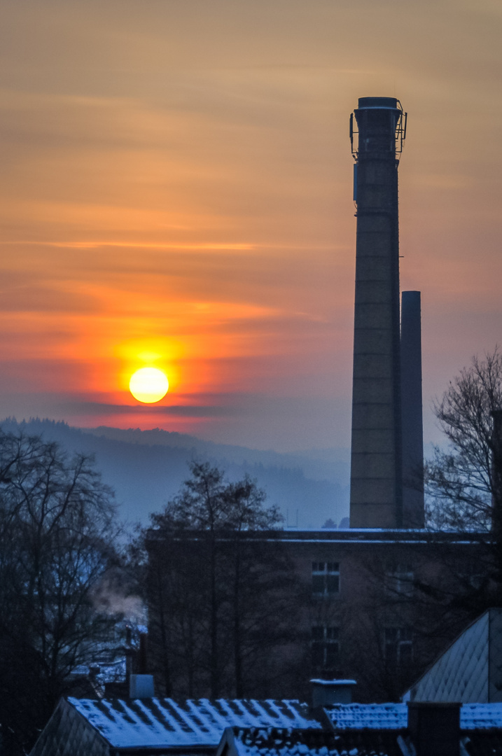 Kabelwerk Eupen in der Dämmerung