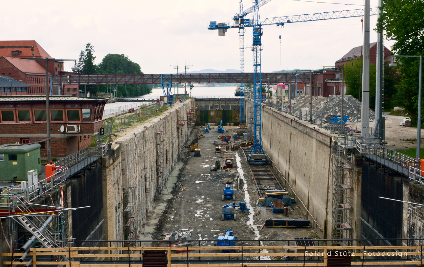 Kachletschleuse: Großbaustelle.