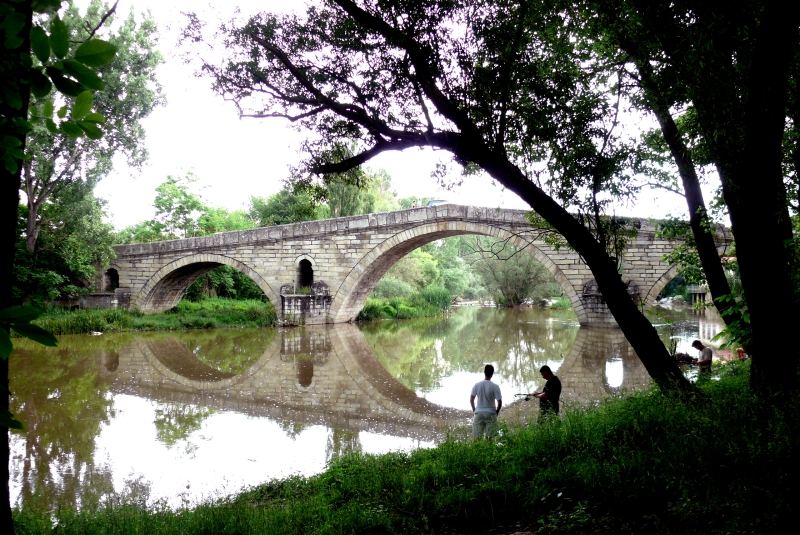 Kadin Brücke