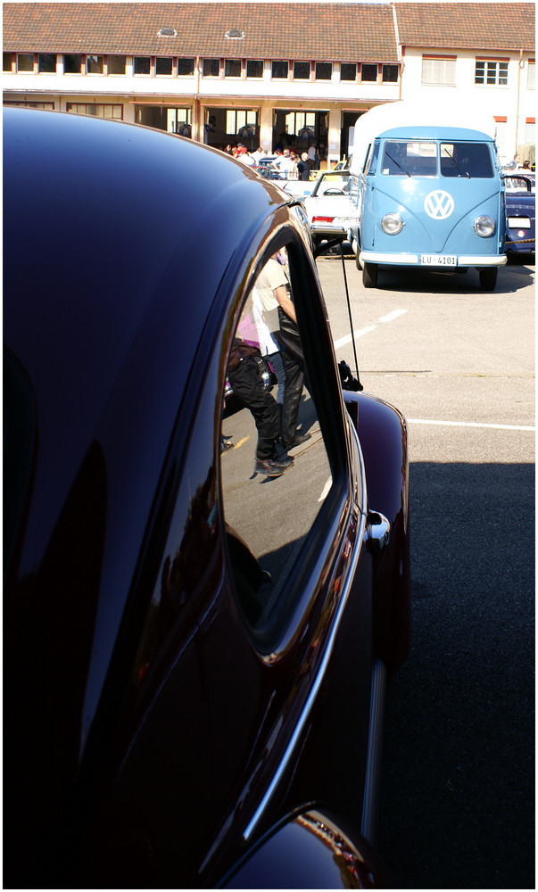 Käfer 1968 und VW Bus Pritsche 1955