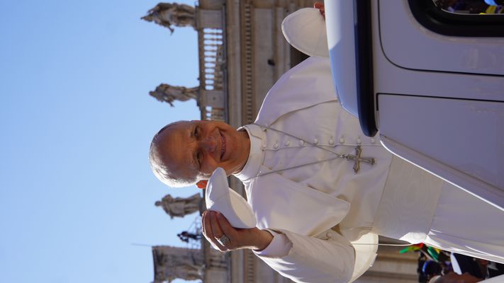 Käppchen-Tausch mit dem Papst
