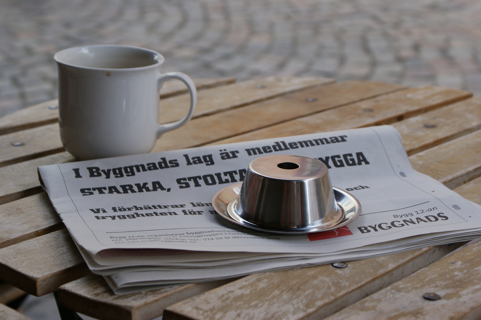 Kaffe och tidningar