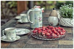 - Kaffe und Kuchen -