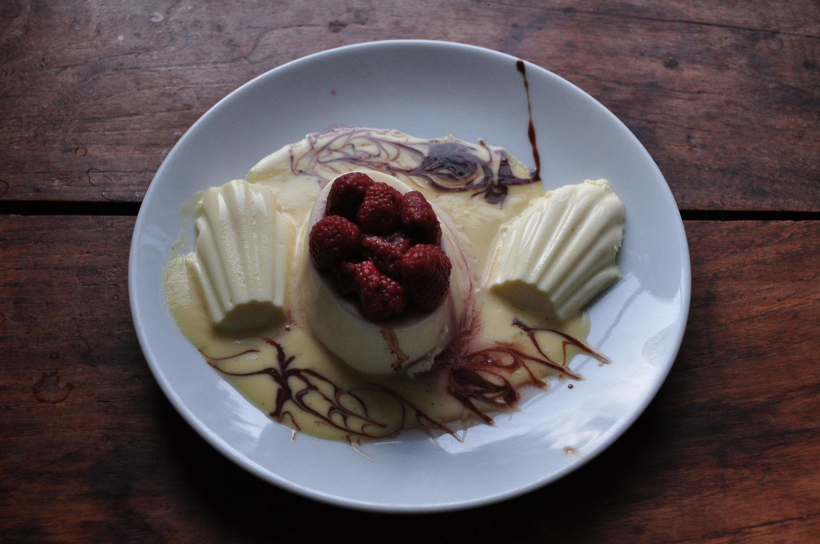 Kaffee Panna Cotta mit Himbeeren !