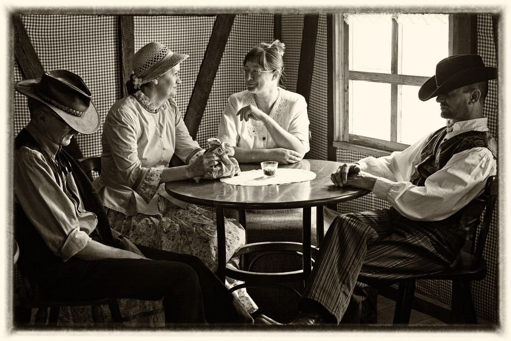 Kaffeeklatsch... Foto & Bild szene, historisch verkleidet, western