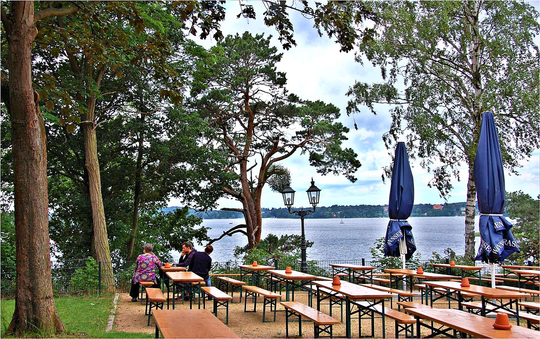 Kaffeetrinken am Wannsee