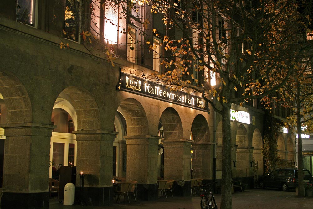 "Kaffeewirtschaft" am Münzplatz in Koblenz...(2)