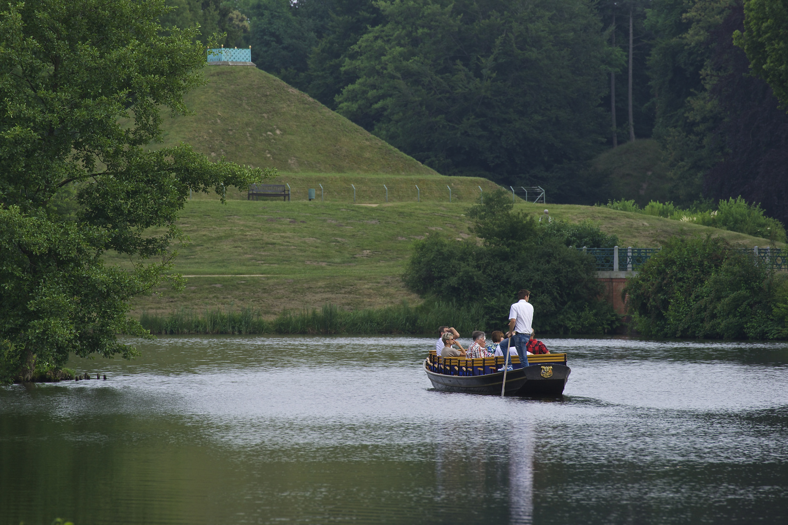 Kahnfahrten im Branitzer Park..