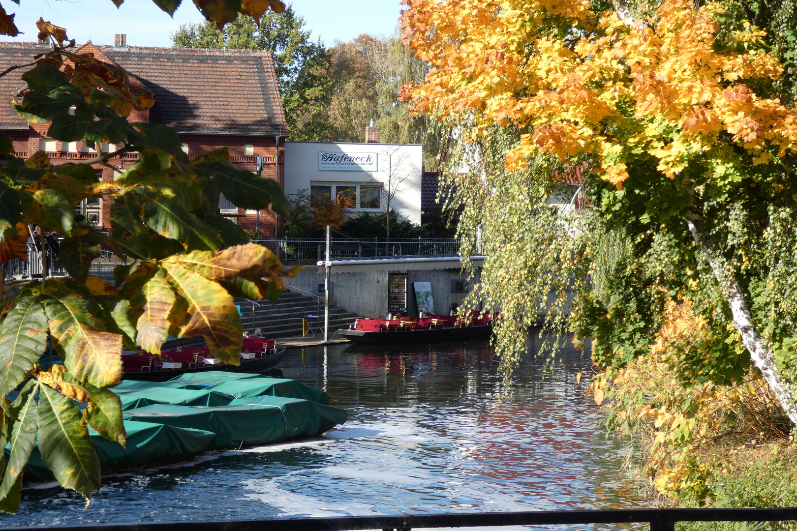 KAHNHAFEN BURG/SPREEWALD Foto & Bild hafen, herbst, spreewald Bilder auf