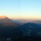 Kaiser-Gebirgs-Panorama mit Sonnenuntergang im Rücken