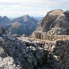 Kaiser Karl Blockhaus mit Blick gegen NW & Dreischuster Spitze