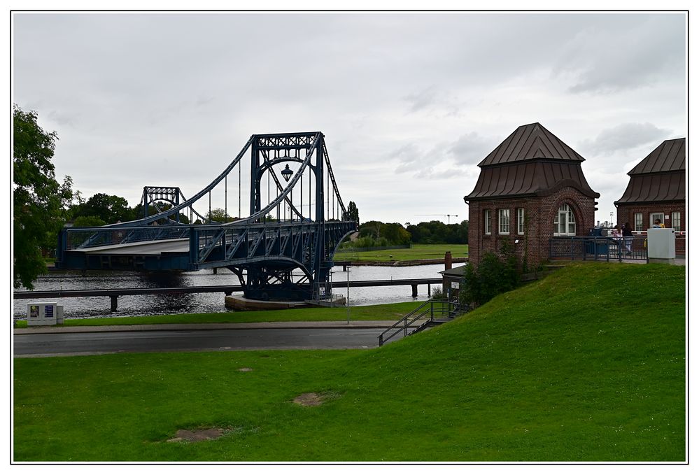 Kaiser-Wilhelm-Brücke - 2