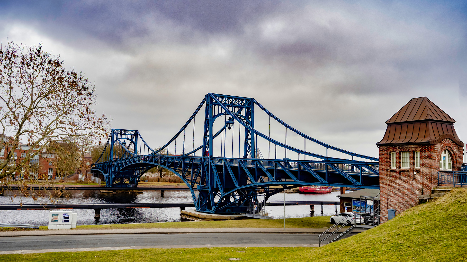 Kaiser-Wilhelm-Brücke..