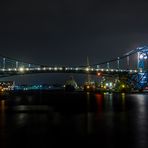 Kaiser Wilhelm Brücke Wilhemshaven bei Nacht