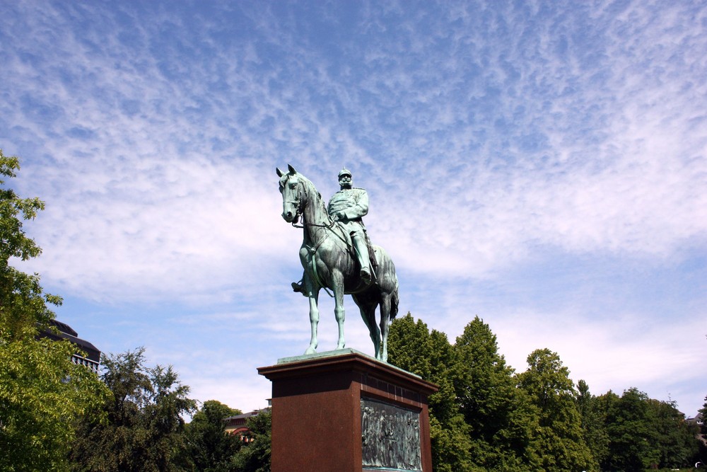 Kaiser-Wilhelm-Reiterstandbild in Kiel