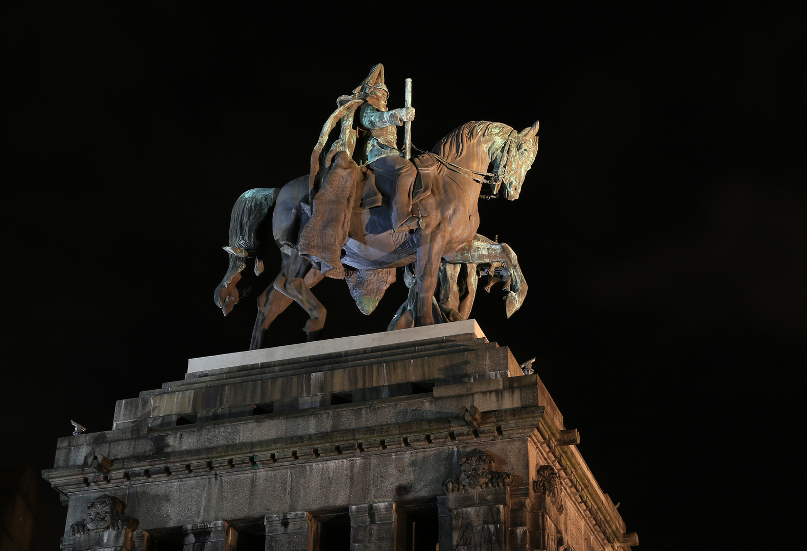 Kaiser Wilhelm reitet durch die Nacht ...