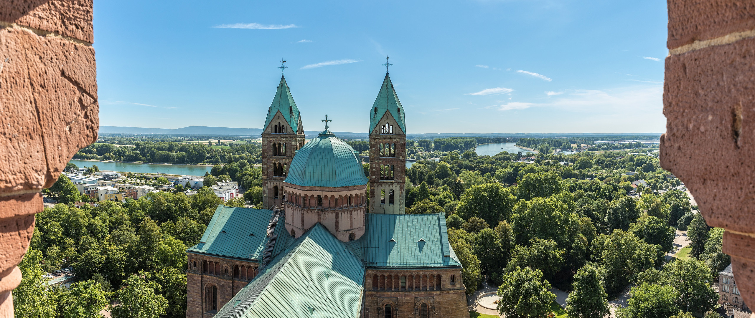 Kaiserdom bei Kaiserwetter