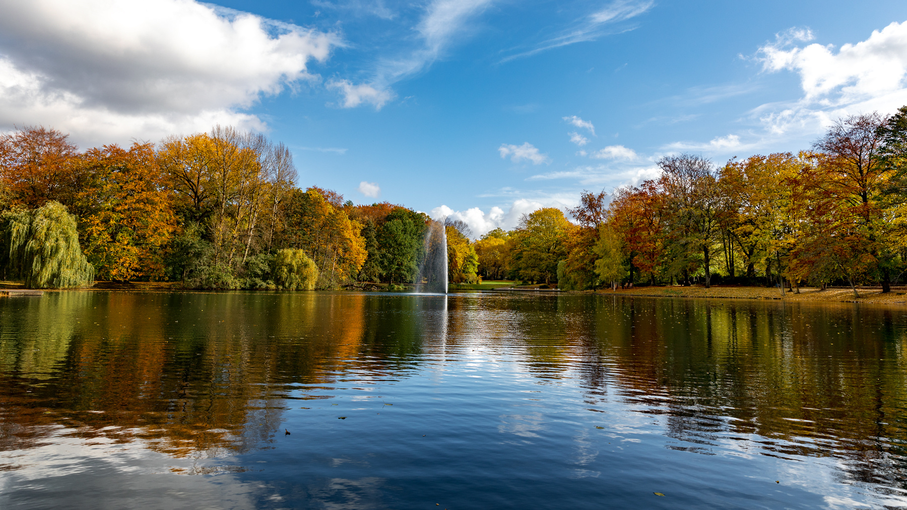 Kaisergarten im Herbst