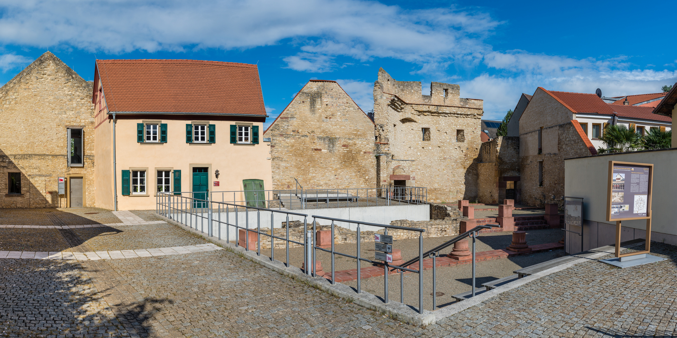 Kaiserpfalz Ingelheim - Heidesheimer Tor (1)