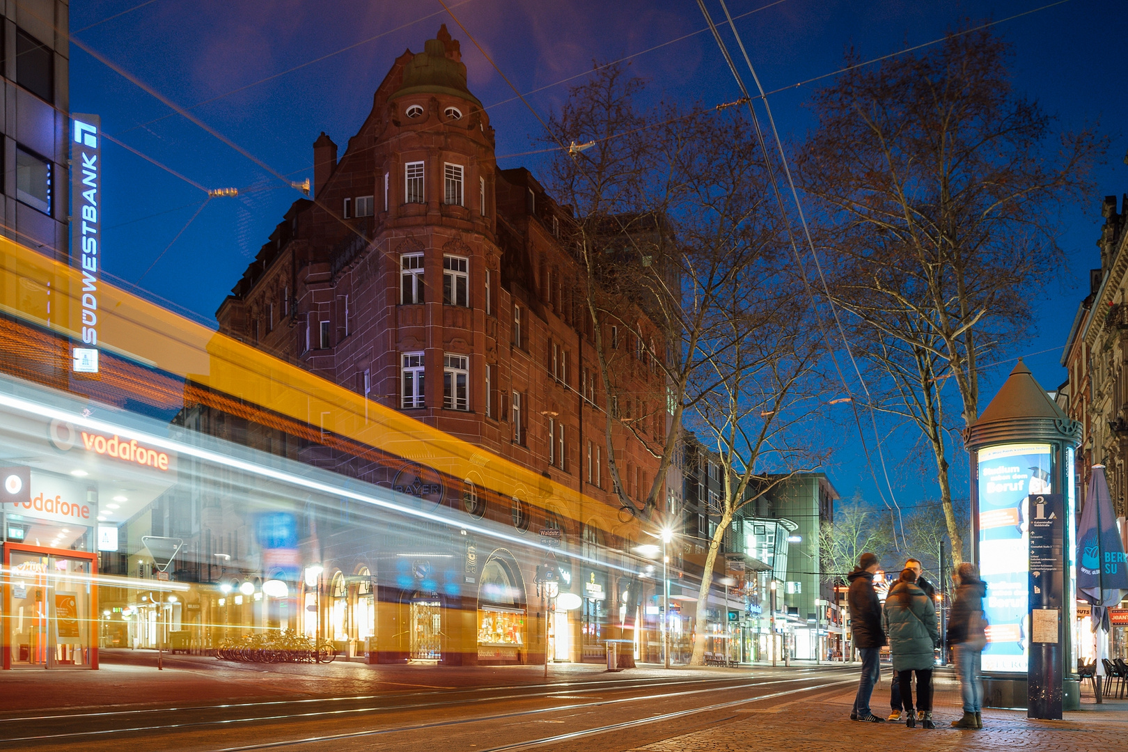 Kaiserstraße bei Nacht